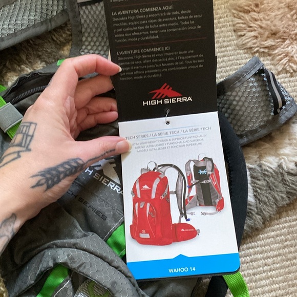 HIGH SIERRA NWT Wahoo 14L Hydration Backpack - Picture 5 of 6